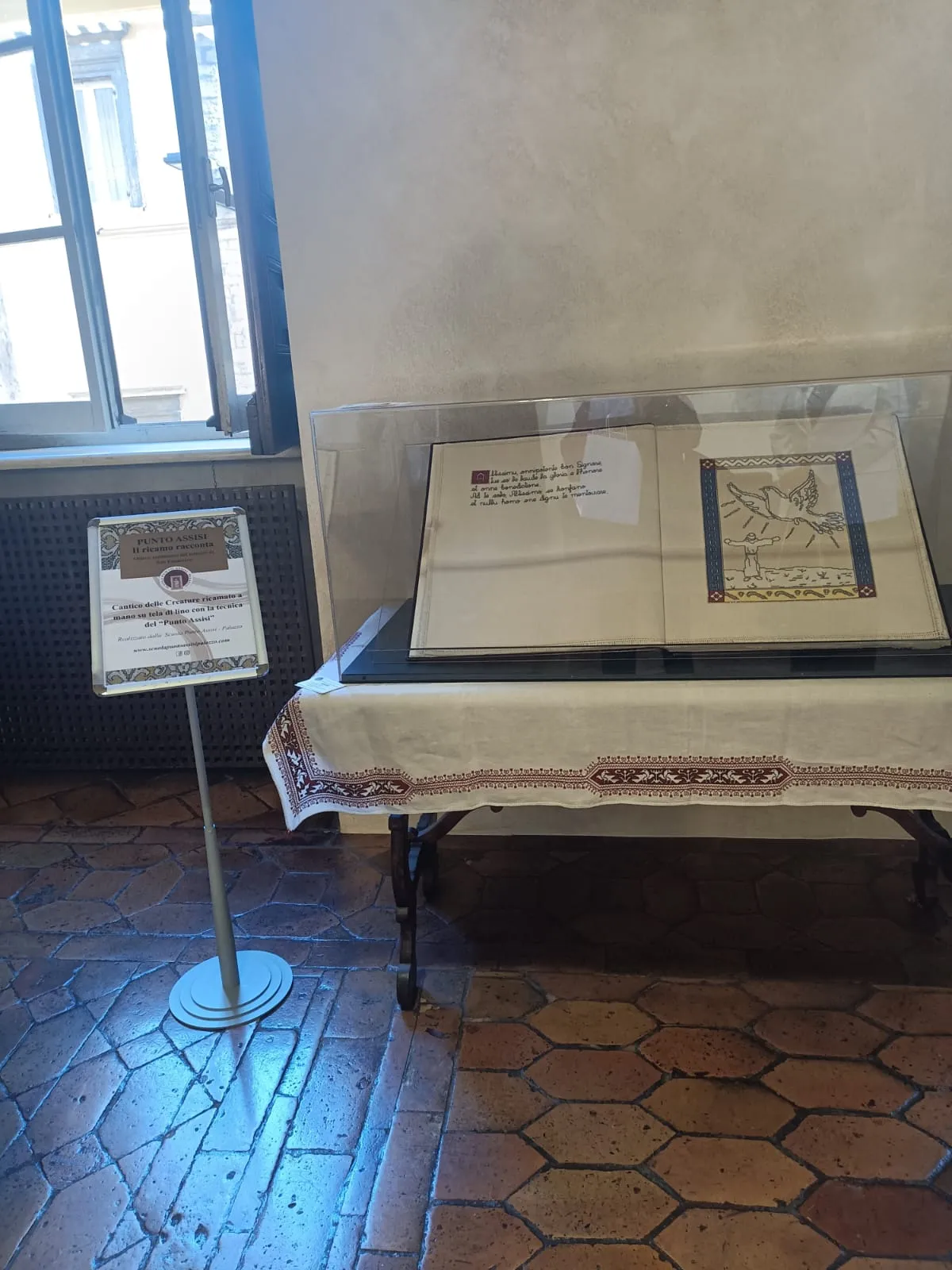 Il Cantico delle Creature ricamato a Palazzo Donini